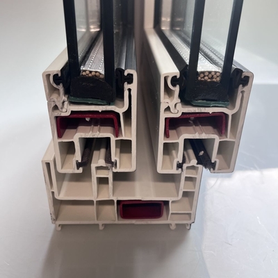GKBM 92 UPVC スライディングウィンドウ プロフィール 四室熱隔熱